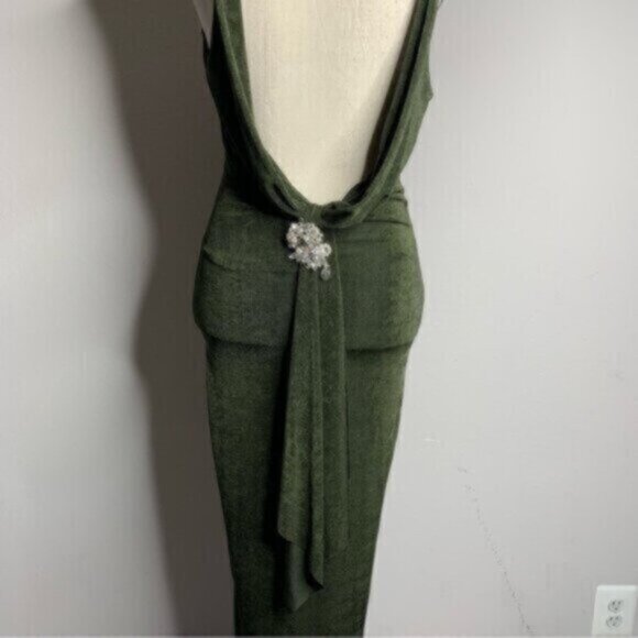 NWT Jluxlabel Olive Draped Back Fitted Silhouette Midi Dress With Crystal - Picture 4 of 12